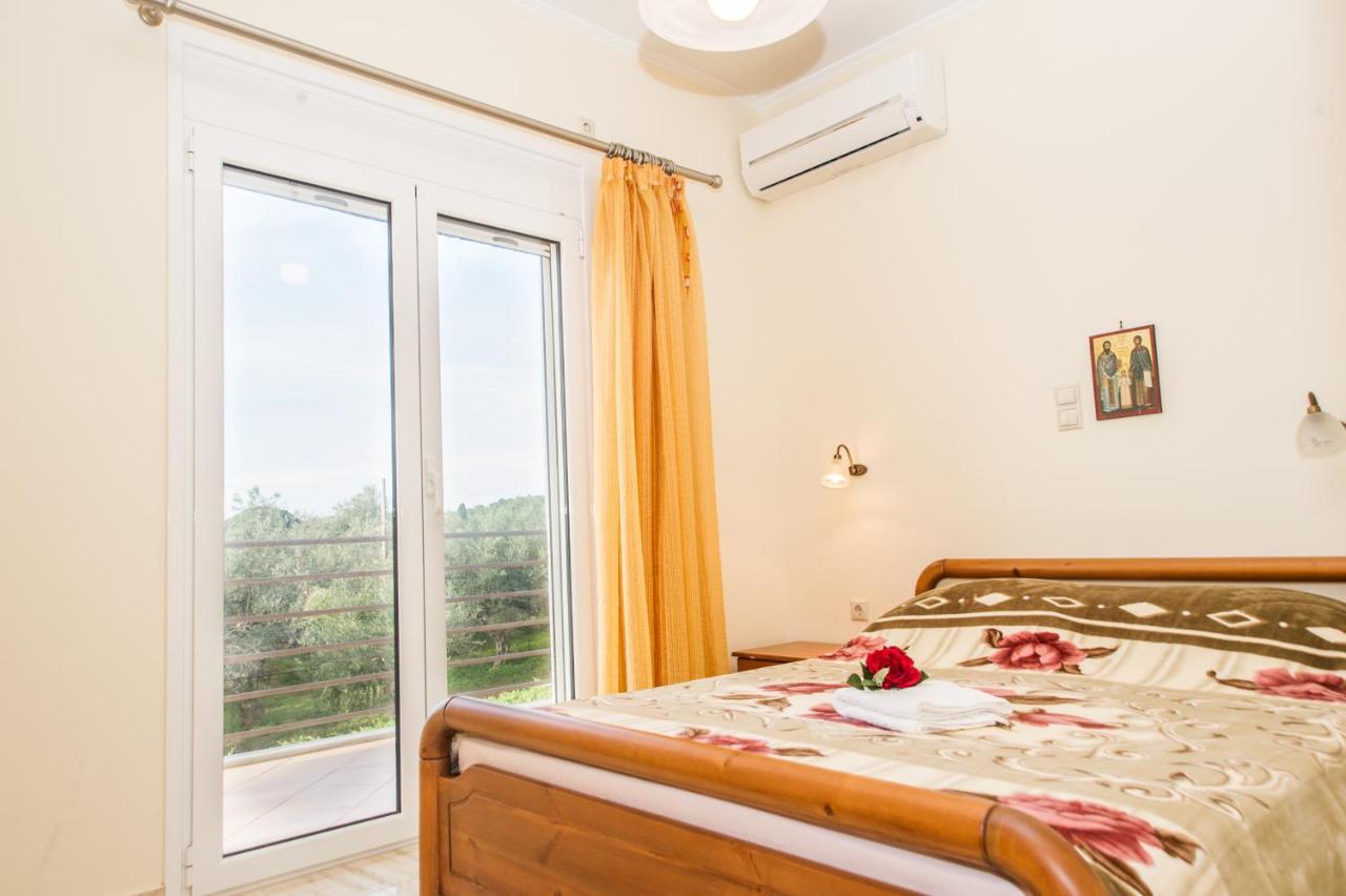 Cozy Flats In An Olive Grove By The Sandy Beach Kánalos 外观 照片