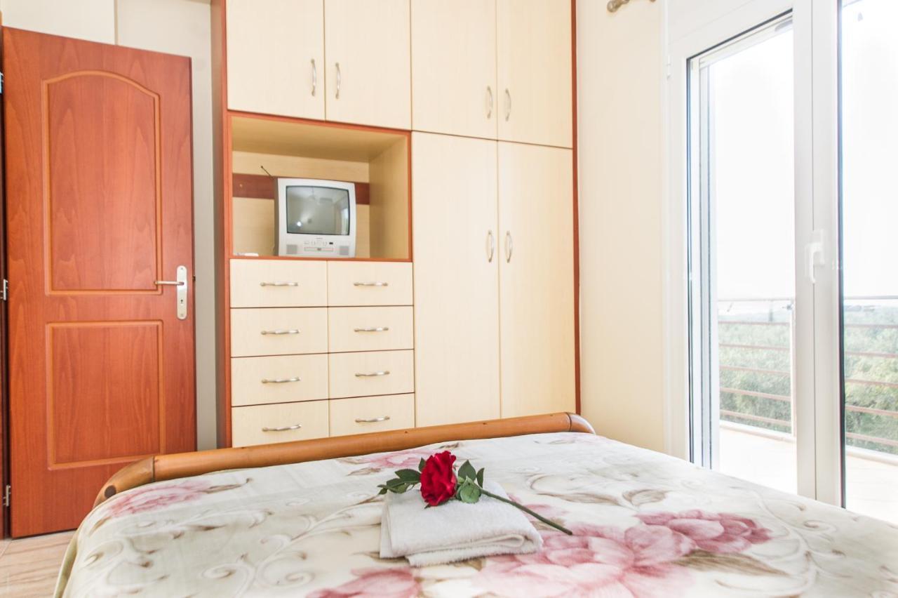 Cozy Flats In An Olive Grove By The Sandy Beach Kánalos 外观 照片