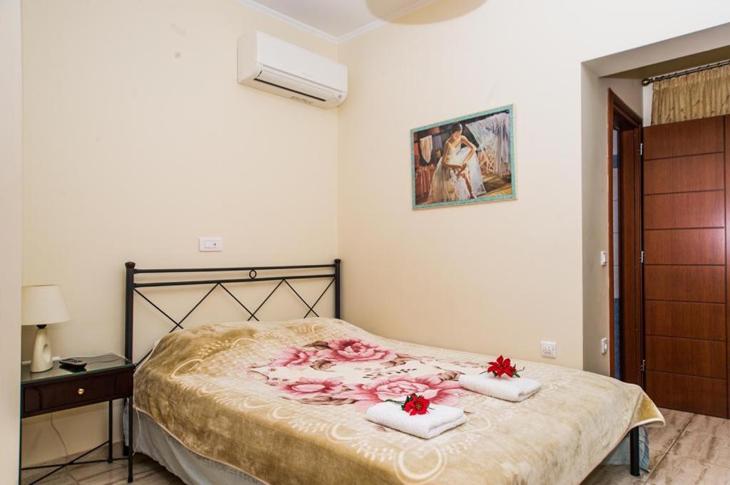 Cozy Flats In An Olive Grove By The Sandy Beach Kánalos 外观 照片
