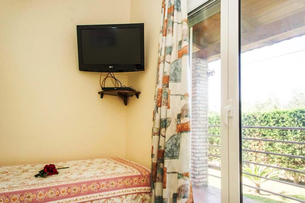 Cozy Flats In An Olive Grove By The Sandy Beach Kánalos 外观 照片
