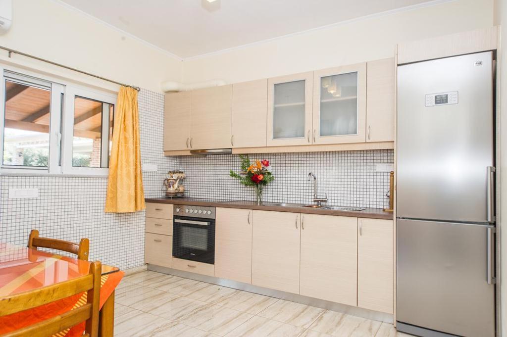 Cozy Flats In An Olive Grove By The Sandy Beach Kánalos 外观 照片